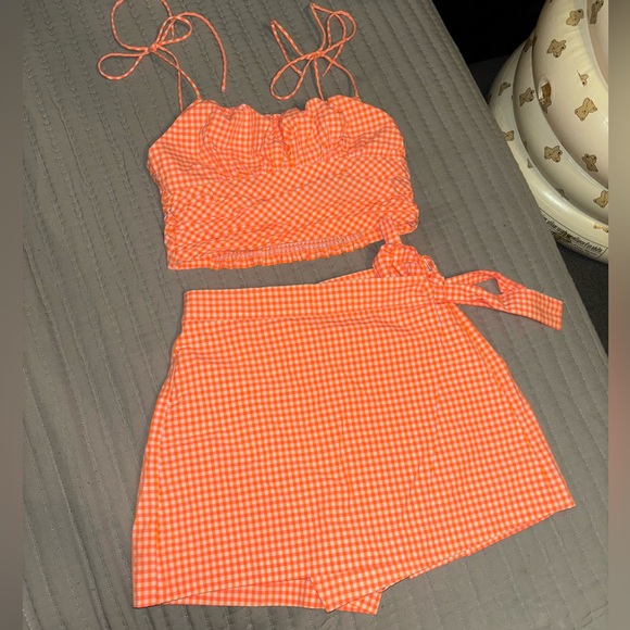 ZARA orange gingham crop top and skort set - Picture 3 of 12
